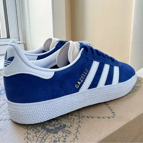 NWT Adidas Gazelle ADV Sneaker Shoes in Womens Royal Blue Cloud White - Picture 10 of 11
